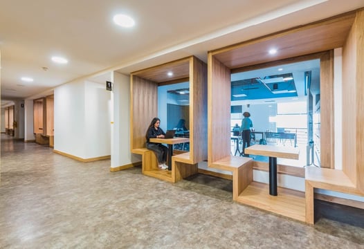 Espacios coworking de trabajo individual en Plaza de las Américas
